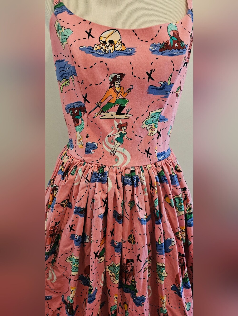 Pinup Couture Jenny Dress in Pink Neverland Print - Picture 4 of 7